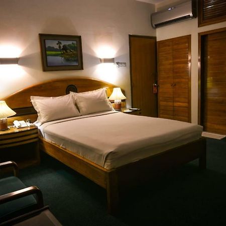 White House Hotel - City Center Dhaka Exterior foto